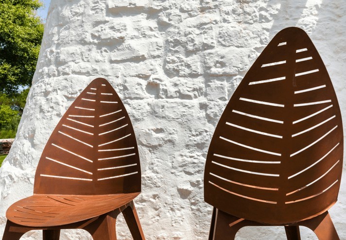 Corten-Möbel-Einrichtung-hergestellt-in-Italien-Stahlmöbel-LILA | Stuhl aus Corten