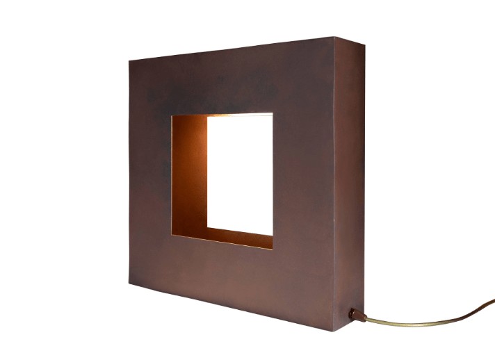 Corten-Möbel-Einrichtung-hergestellt-in-Italien-Stahlmöbel-COMUNI | Tischleuchte aus Corten