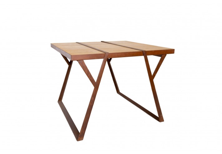 Meubles-design-en-acier-corten-Style-industriel-Acier-corten-intérieur-Intérieur-moderne-EQUILIBRI | Table en corten