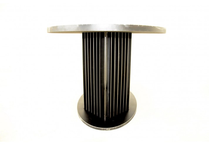 Arredamento-in-acciaio-Stile-industriale-Arredamento-in-corten-Arredamento made-in-Italy-OVOV | Tavolo in acciaio