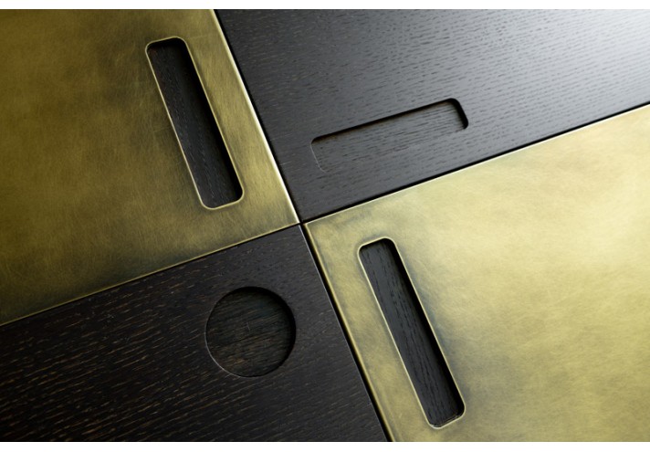 Design-furniture-Italy-Corten-design-Design-made-in-Italy-Italian-design-store-CARRÉ | Brass cabinet