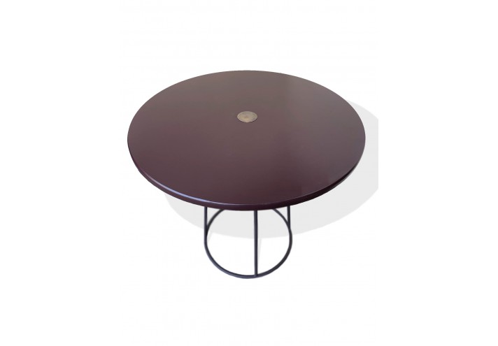 Meubles-design-en-acier-corten-Style-industriel-Acier-corten-intérieur-Intérieur-moderne-VINYL | Table en acier