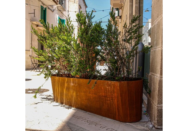 Corten-Möbel-Einrichtung-hergestellt-in-Italien-Stahlmöbel-KRANEIA | Corten-Pflanzgefäß