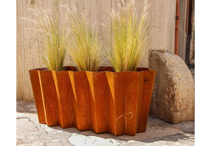 Arredamento-in-acciaio-Stile-industriale-Arredamento-in-corten-Arredamento made-in-Italy-LIRIOPE | Fioriera in corten