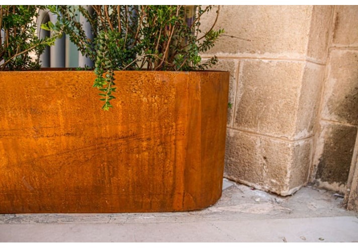 Corten-Möbel-Einrichtung-hergestellt-in-Italien-Stahlmöbel-KRANEIA | Corten-Pflanzgefäß