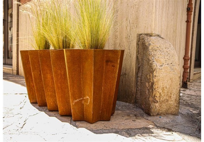 Corten-Möbel-Einrichtung-hergestellt-in-Italien-Stahlmöbel-LIRIOPE | Corten-Pflanzgefäß