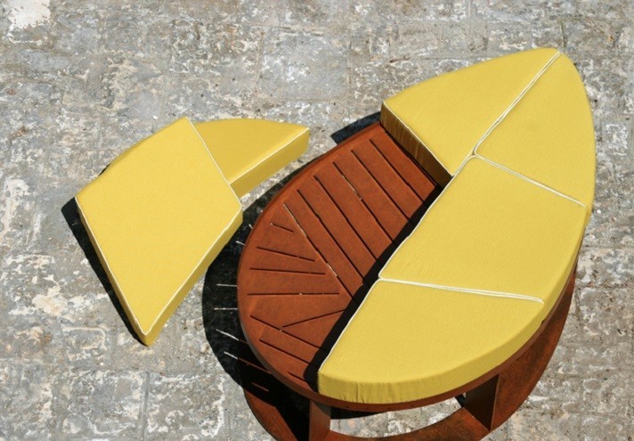 Meubles-design-en-acier-corten-Style-industriel-Acier-corten-intérieur-Intérieur-moderne-LILA | Pouf en corten