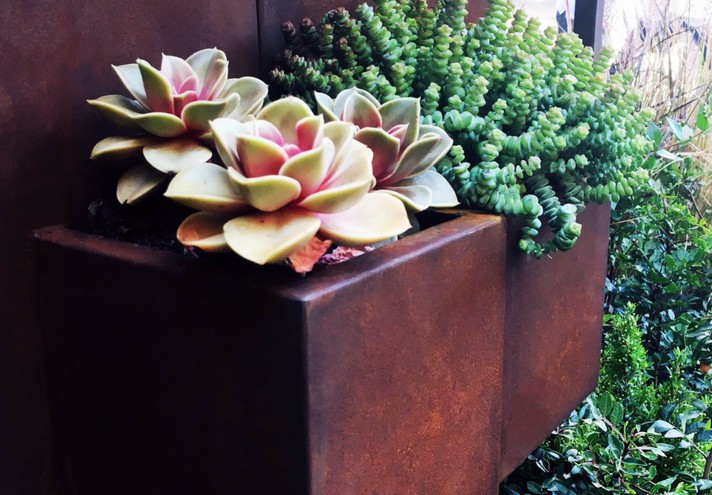 Design-furniture-Italy-Corten-design-Design-made-in-Italy-Italian-design-store-QUERINI | Corten planter