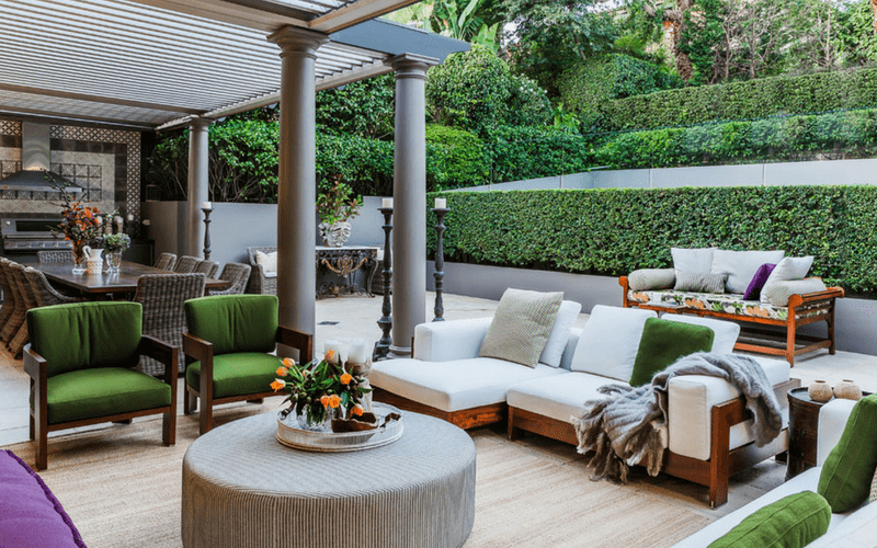 Outdoor-Living-Sofa