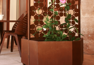 BEE | Fioriera in corten