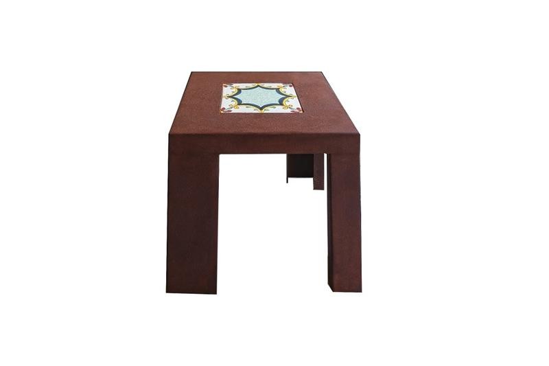UGO | Tavolino in corten
