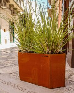 OPERA&AREPO | Fioriera in corten
