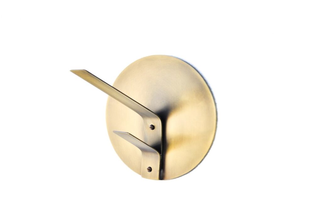 TORSO | Appendiabiti in ottone