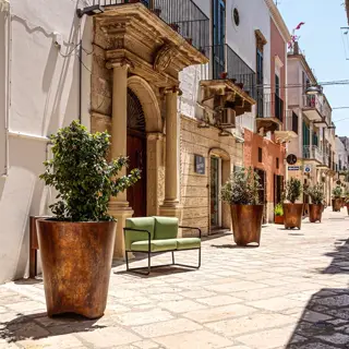 Arredo urbano: parchi e spazi pubblici in acciaio Corten