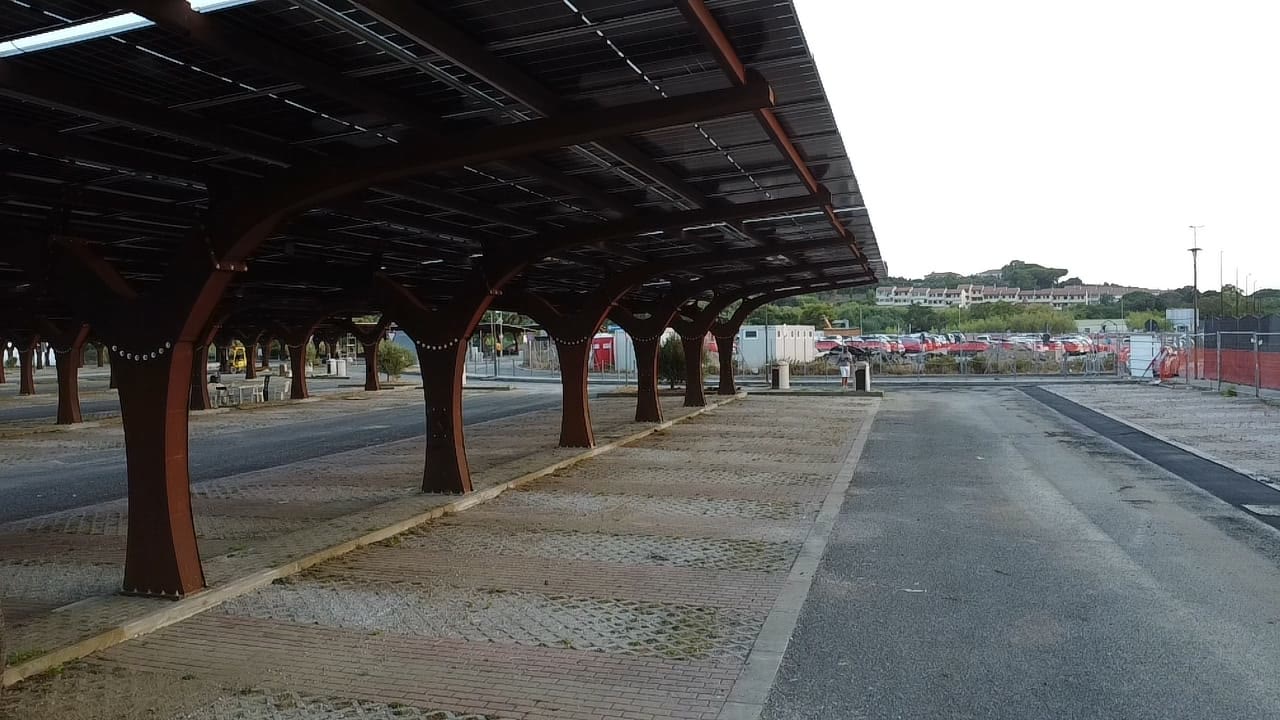 Pensiline Fotovoltaiche — Porto di Piombino — Struttura in acciaio Corten